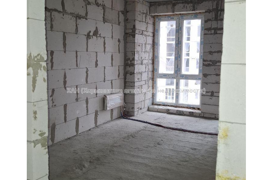 Продам квартиру, Гвардейцев Широнинцев ул. , 2 кім., 62 м², без внутренних работ 