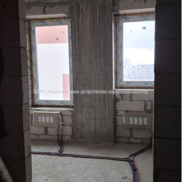 Продам квартиру, Гвардейцев Широнинцев ул. , 2 кім., 62 м², без внутренних работ 