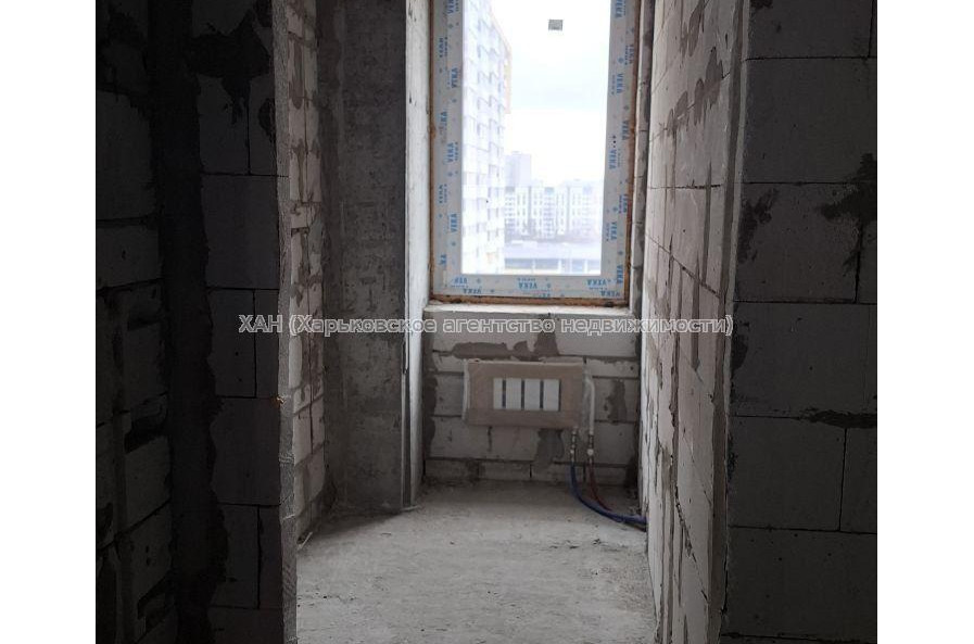 Продам квартиру, Гвардейцев Широнинцев ул. , 2 кім., 62 м², без внутренних работ 