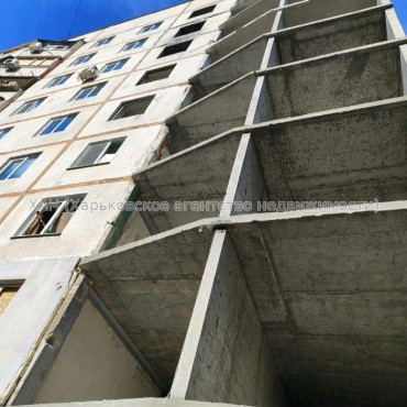 Продам квартиру, Метростроителей ул. , 3 кім., 65 м², без отделочных работ 