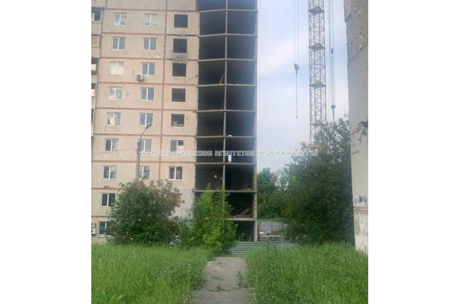 Продам квартиру, Метростроителей ул. , 3 кім., 65 м², без отделочных работ 