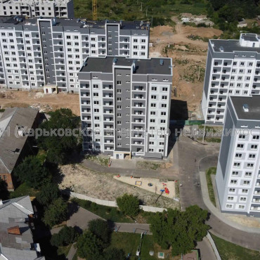 Продам квартиру, Полтавский Шлях ул. , 1  ком., 43.29 м², без внутренних работ 