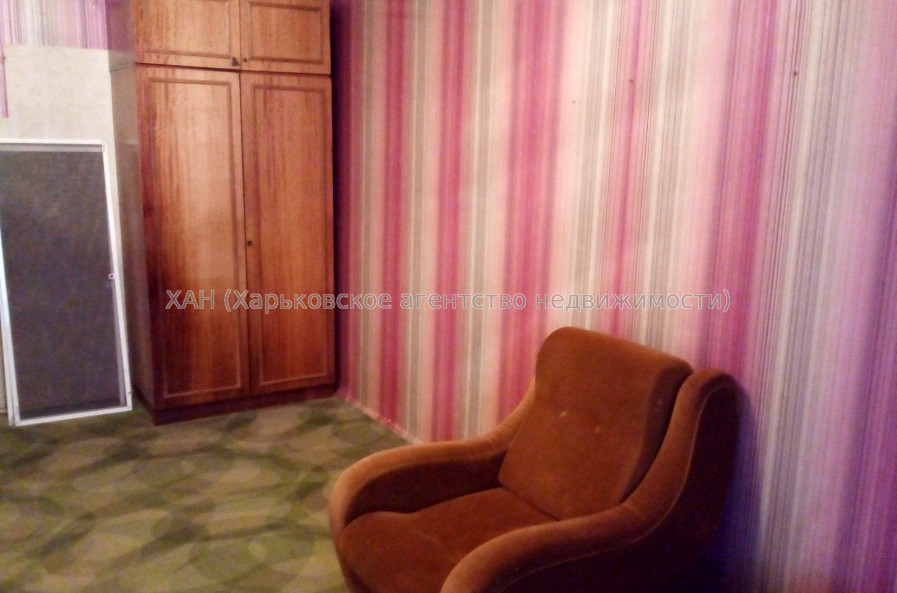 Продам квартиру, Золочевская ул. , 2  ком., 46 м², капитальный ремонт 