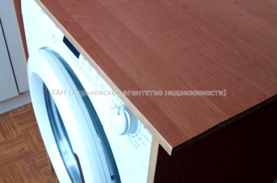 Продам квартиру, Золочевская ул. , 2  ком., 46 м², капитальный ремонт 