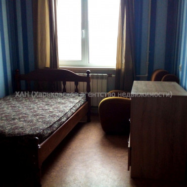 Продам квартиру, Золочевская ул. , 2  ком., 46 м², капитальный ремонт 