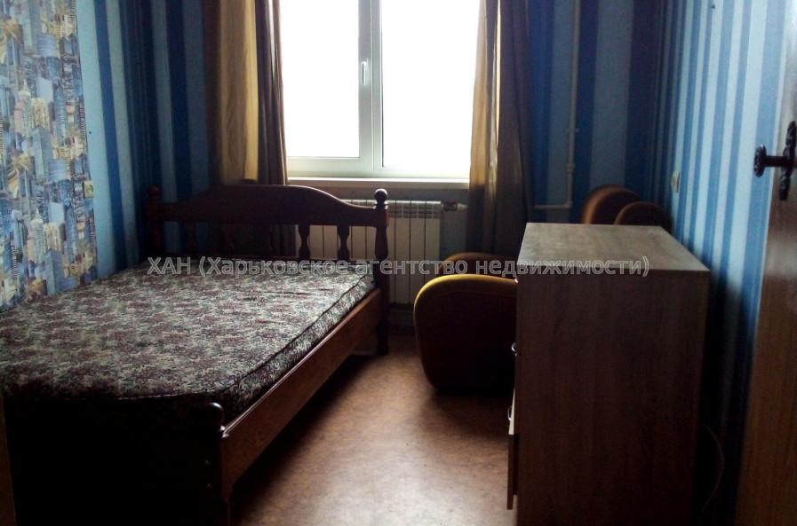 Продам квартиру, Золочевская ул. , 2  ком., 46 м², капитальный ремонт 