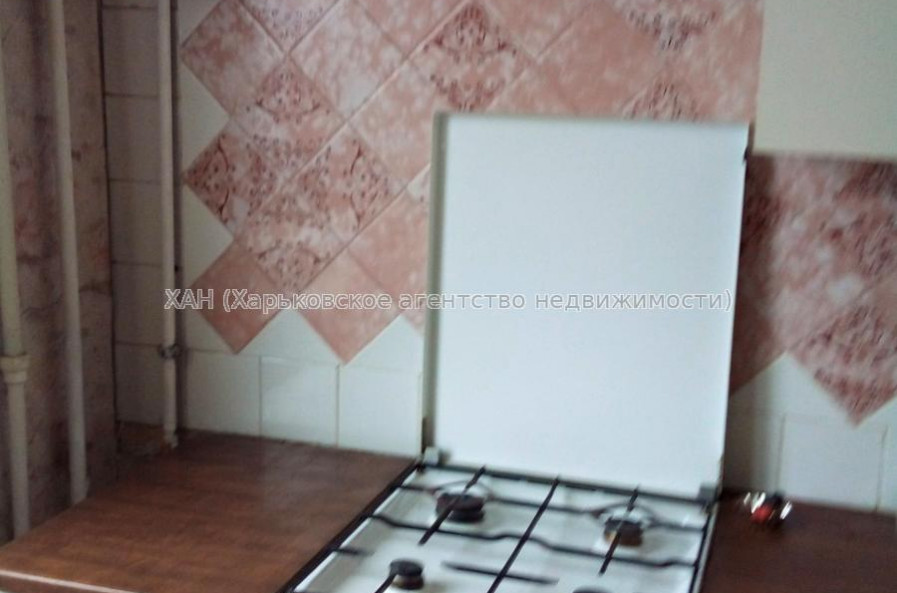 Продам квартиру, Золочевская ул. , 2  ком., 46 м², капитальный ремонт 