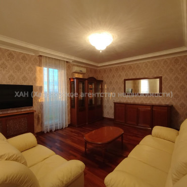 Сдам квартиру, Науки просп. , 45/3 , 2  ком., 100 м², авторский дизайн 
