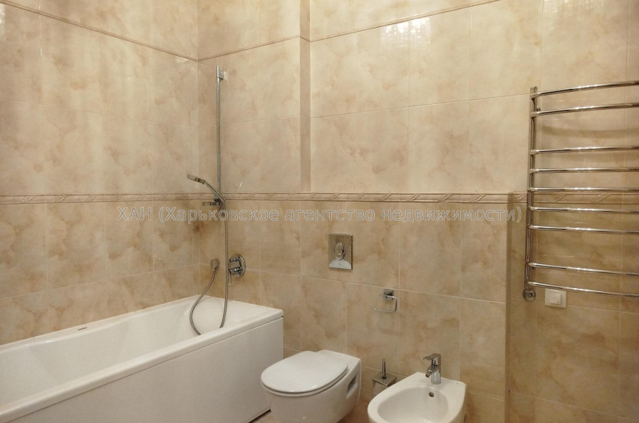 Сдам квартиру, Науки просп. , 45/3 , 2  ком., 100 м², авторский дизайн 