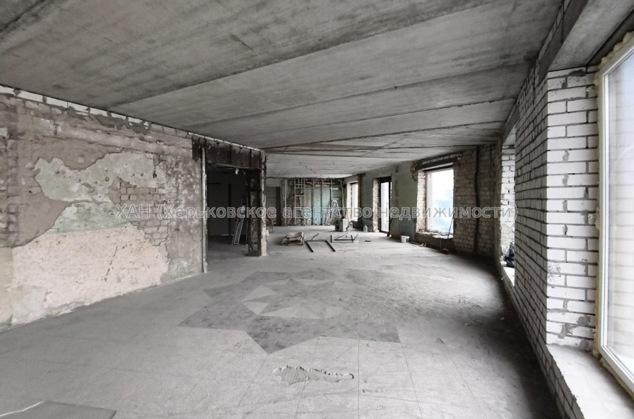 Здам нежитлову нерухомість, помещение свободного назначения , 155 м², без ремонта 