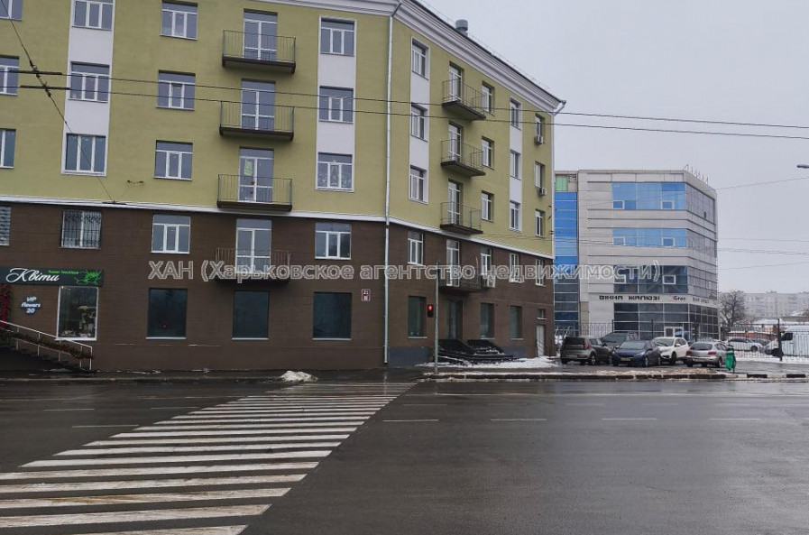 Здам нежитлову нерухомість, помещение свободного назначения , 155 м², без ремонта 