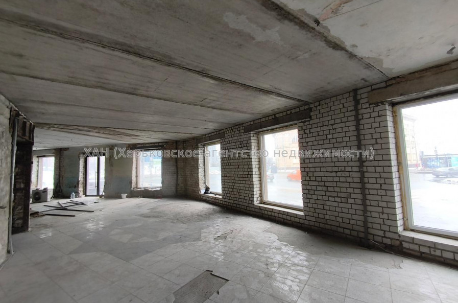 Здам нежитлову нерухомість, помещение свободного назначения , 155 м², без ремонта 