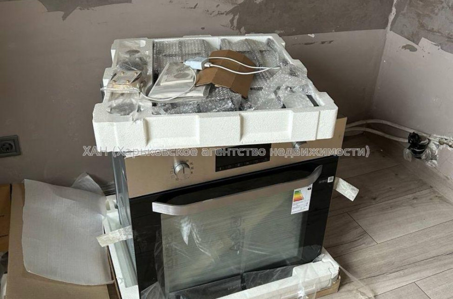 Продам квартиру, Алексеевская ул. , 1  ком., 36.20 м², без внутренних работ 