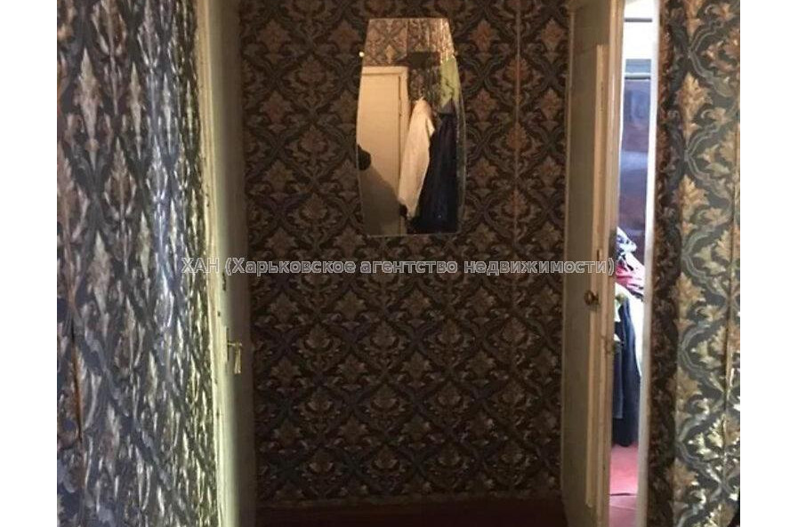 Продам квартиру, Владислава Зубенко ул. , 1  ком., 18 м², косметический ремонт 