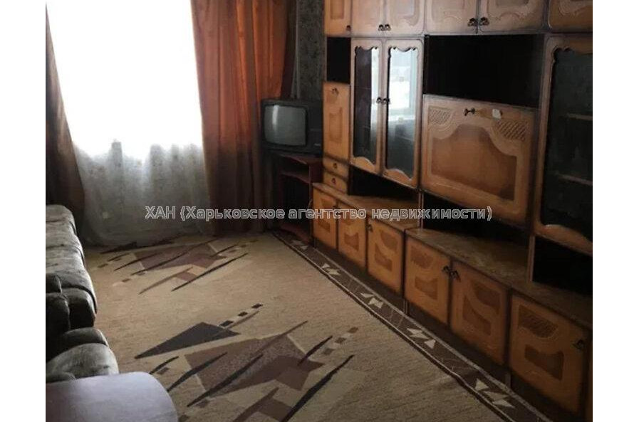 Продам квартиру, Владислава Зубенко ул. , 1  ком., 18 м², косметический ремонт 