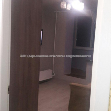 Продам квартиру, Валентиновская ул. , 1  ком., 15 м², капитальный ремонт 