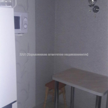 Продам квартиру, Валентиновская ул. , 1  ком., 15 м², капитальный ремонт 