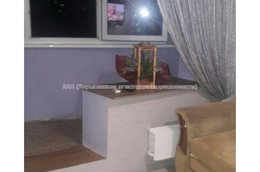 Продам квартиру, Валентиновская ул. , 1  ком., 15 м², капитальный ремонт 