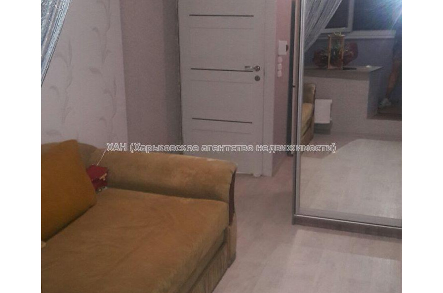 Продам квартиру, Валентиновская ул. , 1  ком., 15 м², капитальный ремонт 