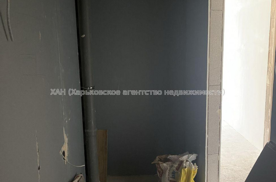 Продам квартиру, Деревянко ул. , 1  ком., 33 м², без отделочных работ 