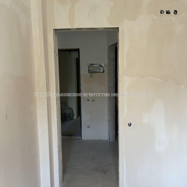 Продам квартиру, Деревянко ул. , 1  ком., 33 м², без отделочных работ 