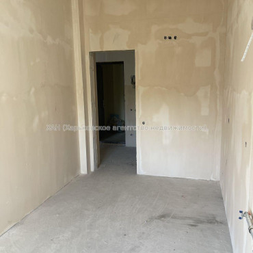 Продам квартиру, Деревянко ул. , 1  ком., 33 м², без отделочных работ 