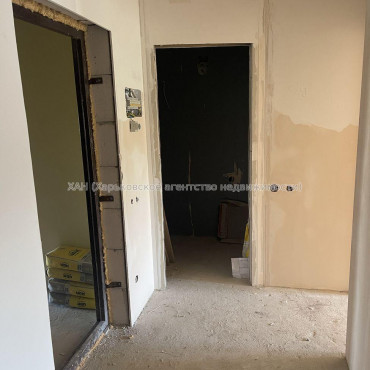 Продам квартиру, Деревянко ул. , 1  ком., 33 м², без отделочных работ 