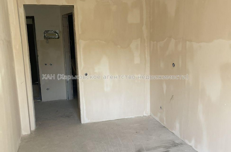 Продам квартиру, Деревянко ул. , 1  ком., 33 м², без отделочных работ 