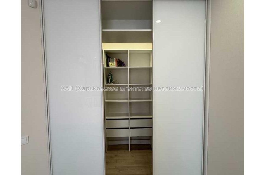 Продам квартиру, Архитекторов ул. , 2  ком., 54 м², евроремонт 