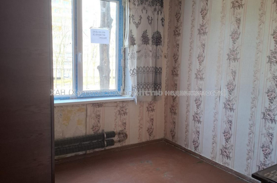 Продам квартиру, Гвардейцев Широнинцев ул. , 2  ком., 46 м², без ремонта 