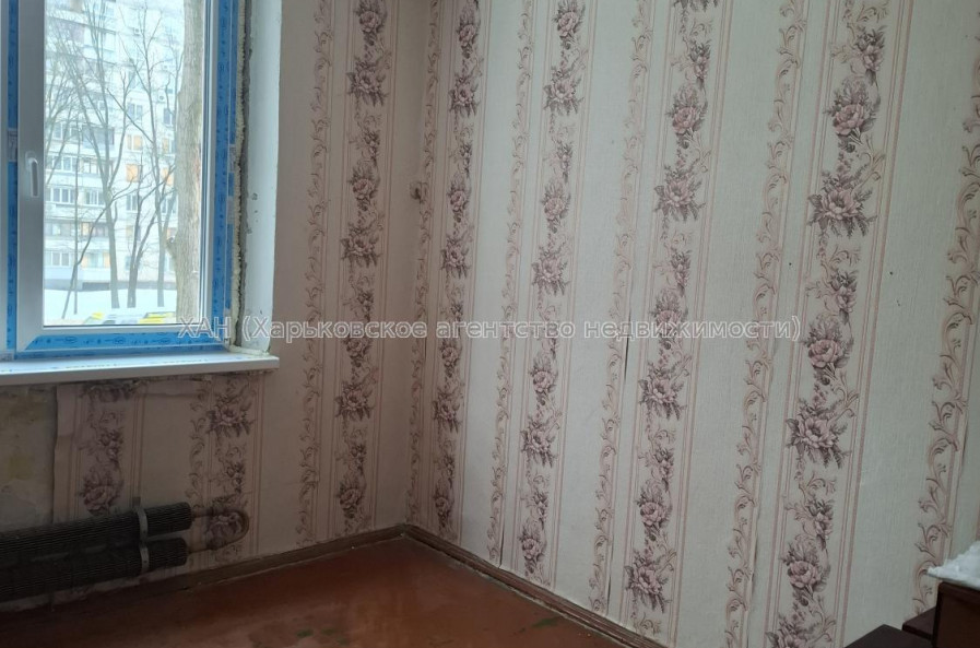 Продам квартиру, Гвардейцев Широнинцев ул. , 2  ком., 46 м², без ремонта 