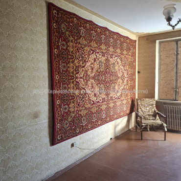 Продам квартиру, Гвардейцев Широнинцев ул. , 2  ком., 46 м², без ремонта 