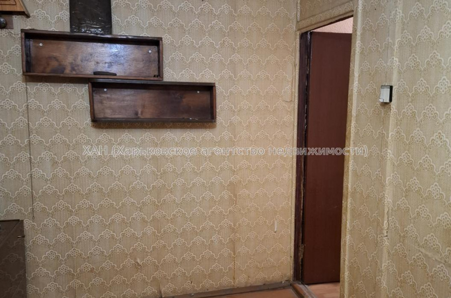 Продам квартиру, Гвардейцев Широнинцев ул. , 2  ком., 46 м², без ремонта 
