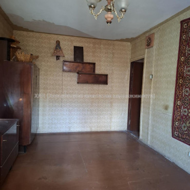 Продам квартиру, Гвардейцев Широнинцев ул. , 2  ком., 46 м², без ремонта 