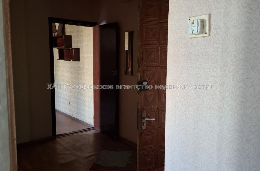 Продам квартиру, Гвардейцев Широнинцев ул. , 2  ком., 46 м², без ремонта 