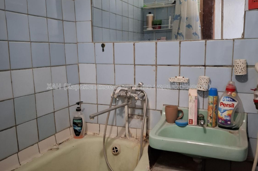 Продам квартиру, Гвардейцев Широнинцев ул. , 2  ком., 46 м², советский ремонт 