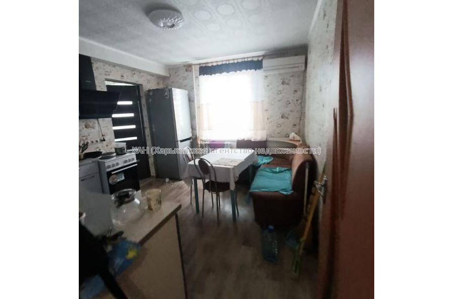 Продам квартиру, Роганская ул. , 2 кім., 60 м², капитальный ремонт 