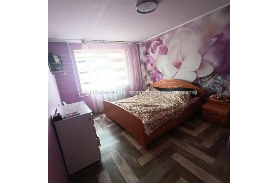 Продам квартиру, Роганская ул. , 2 кім., 60 м², капитальный ремонт 