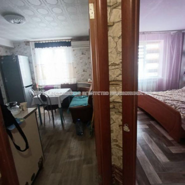 Продам квартиру, Роганская ул. , 2  ком., 60 м², евроремонт 
