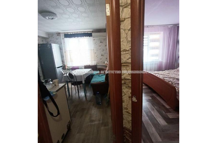 Продам квартиру, Роганская ул. , 2 кім., 60 м², капитальный ремонт 