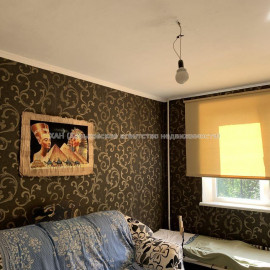 Продам квартиру, Воскресенская ул. , 3  ком., 65 м², капитальный ремонт