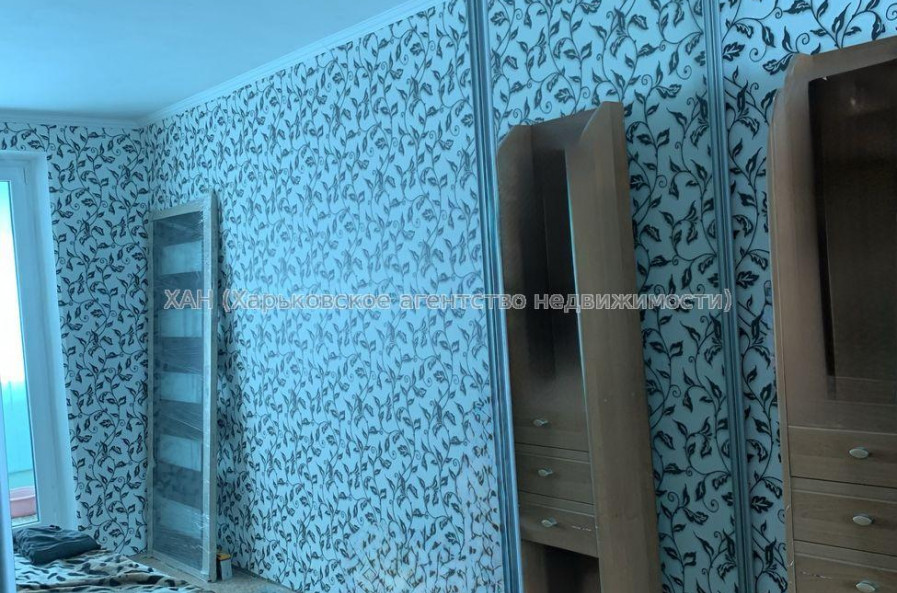 Продам квартиру, Воскресенская ул. , 3  ком., 65 м², капитальный ремонт 