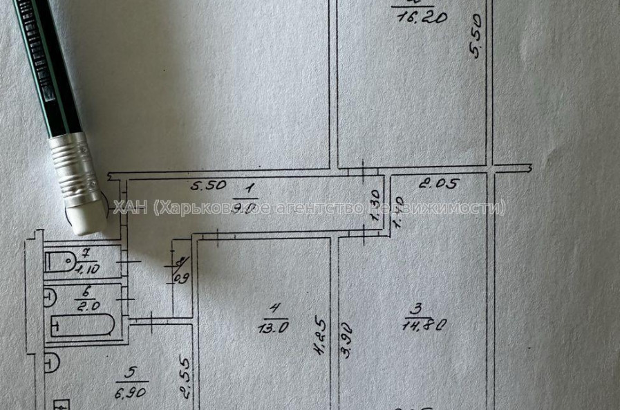 Продам квартиру, Воскресенская ул. , 3  ком., 65 м², капитальный ремонт 