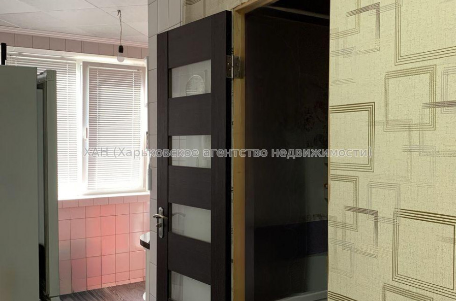 Продам квартиру, Воскресенская ул. , 3  ком., 65 м², капитальный ремонт 