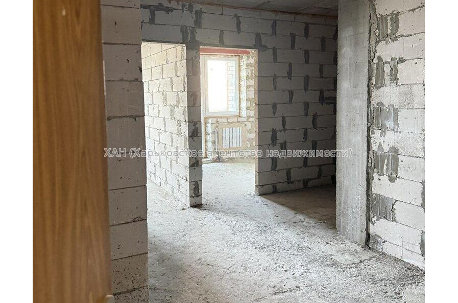 Продам квартиру, Мирослава Мисли ул. , 2 кім., 50 м², без внутренних работ 