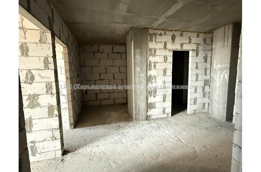 Продам квартиру, Мирослава Мисли ул. , 2 кім., 50 м², без внутренних работ 