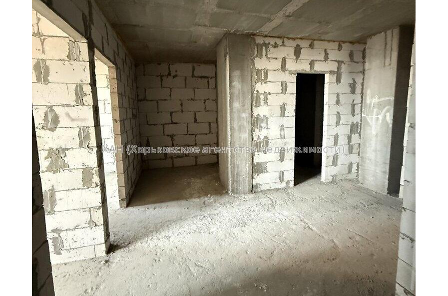 Продам квартиру, Мирослава Мисли ул. , 2 кім., 50 м², без внутренних работ 