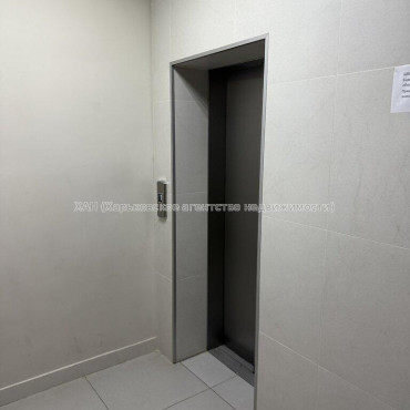 Продам квартиру, Мирослава Мисли ул. , 2 кім., 50 м², без внутренних работ 