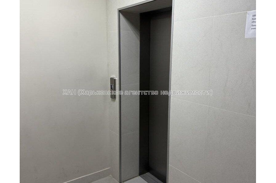 Продам квартиру, Мирослава Мисли ул. , 2 кім., 50 м², без внутренних работ 