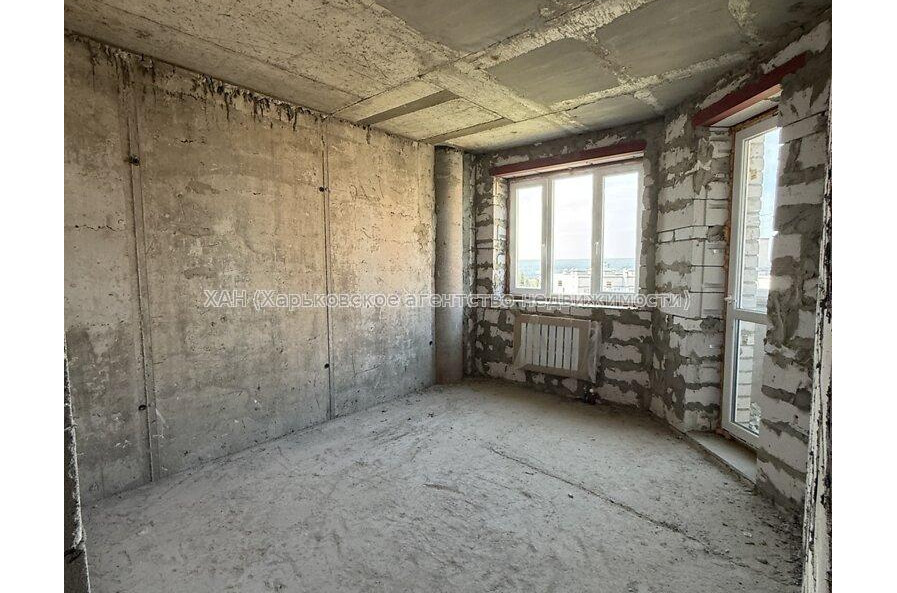 Продам квартиру, Мирослава Мисли ул. , 2 кім., 50 м², без внутренних работ 